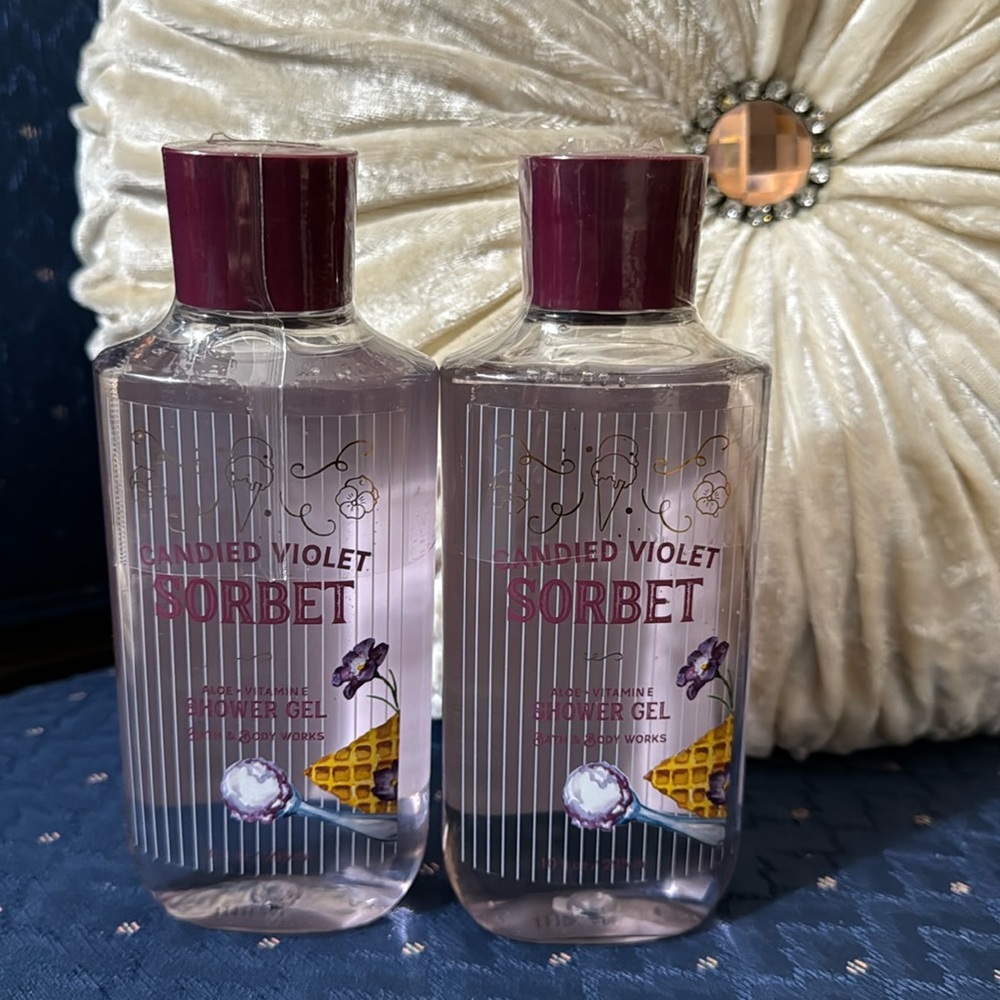 BATH & BODY WORKS SET. . . CANDIED VIOLET SORBET SCENT - Picture 1 of 6